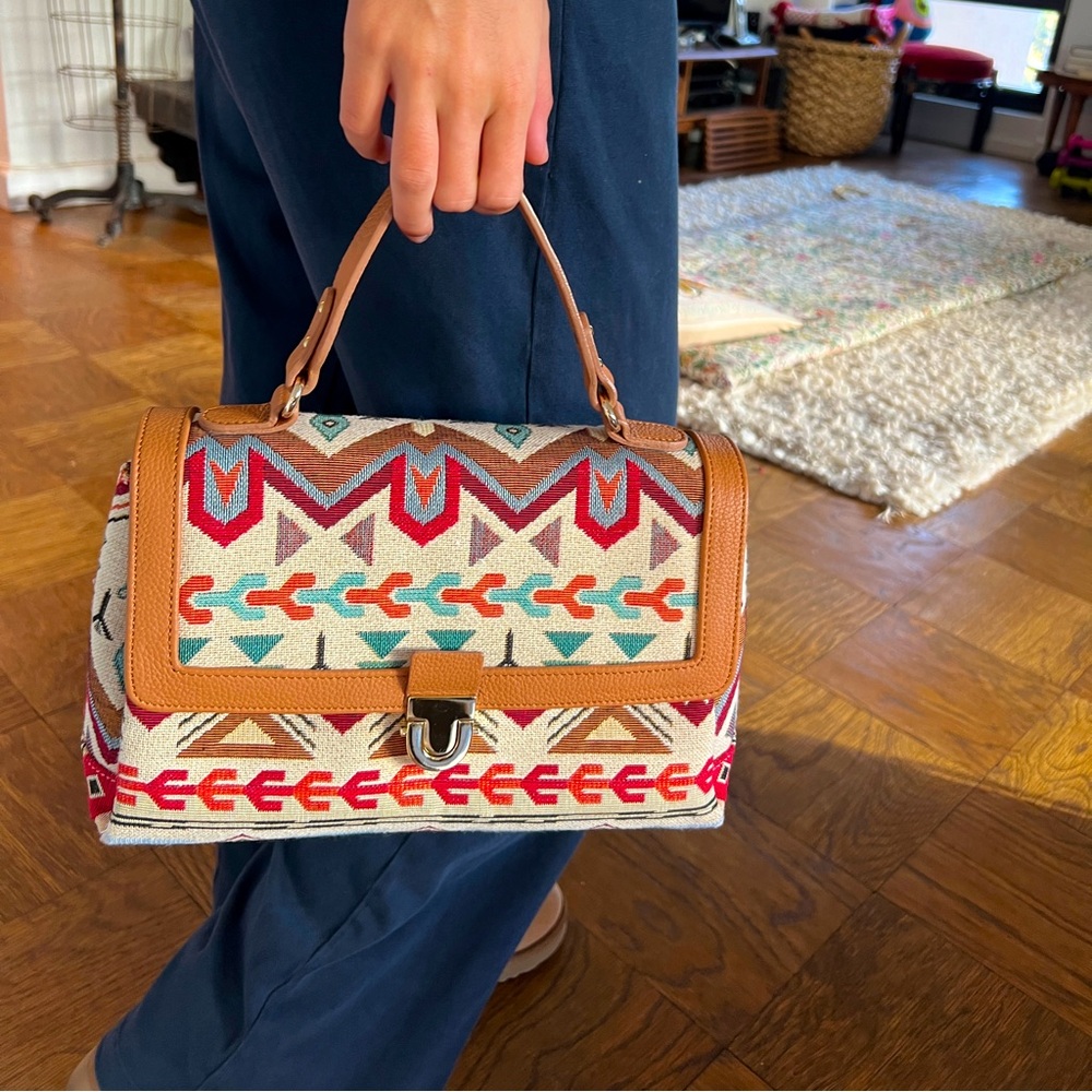 Handbag woven in Greece